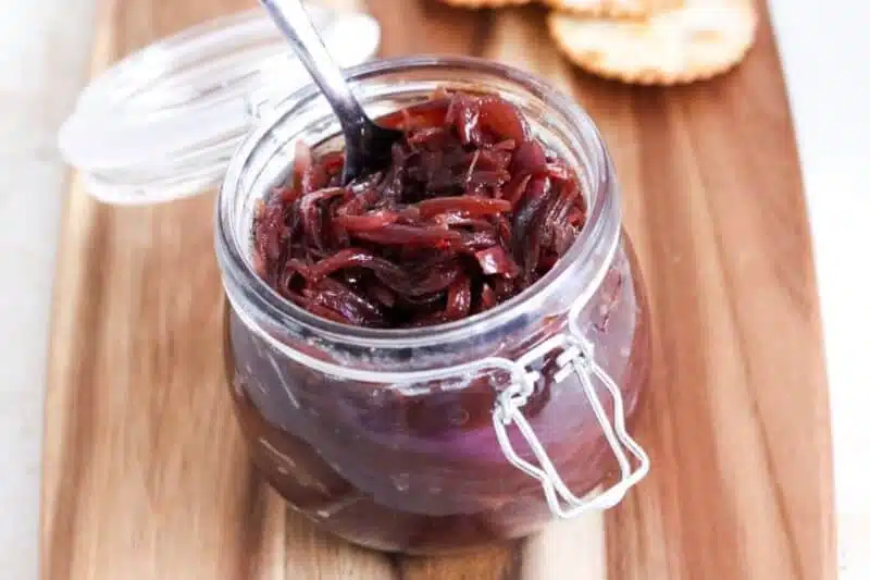 Chutney z czerwonej cebuli