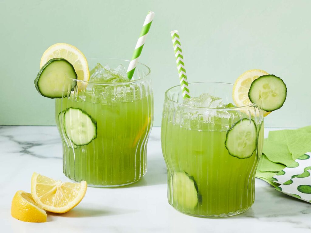 Lemoniada z ogórkiem, cytryną i bazylią