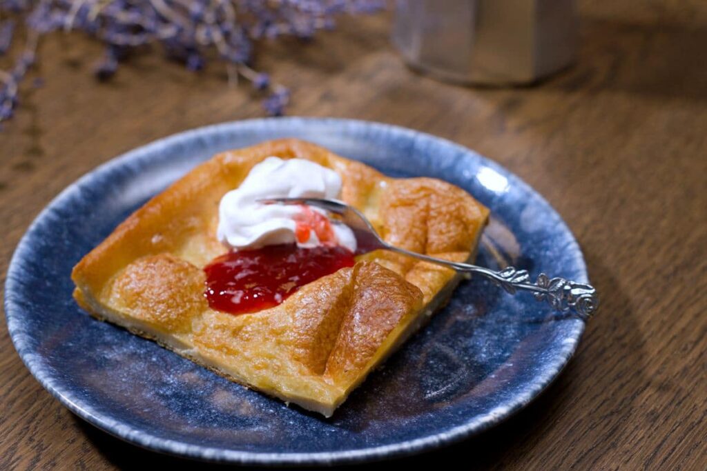 Pannukakku – pieczony fiński naleśnik